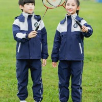 天蓝色冲锋衣套装运动服 中小学校服班服设计logo